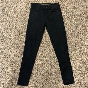 Black American Eagle hi-rise jegging jeans!